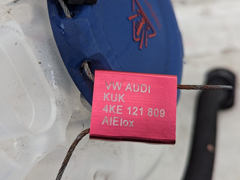 AUDI E-TRON 2018-ON COOLANT EXPANSION TANK W/ HOSE 4KE121405 GENUINE