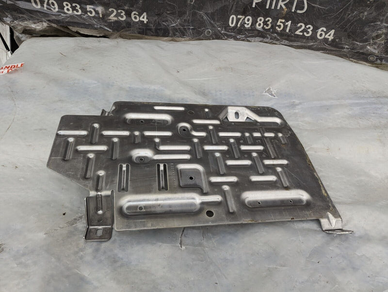 MERCEDES S-CLASS W221 AIR SUSPENSION CONTROL UNIT SUPPORT BRACKET A2216840137