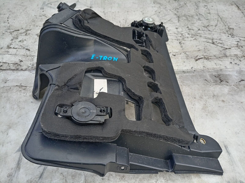 AUDI E-TRON 2018-ON DASHBOARD RIGHT SIDE O/S LOWER TRIM 4KR863083 GENUINE