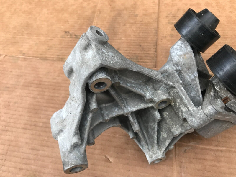 NISSAN QASHQAI J11 MK2 1.6 DCI GENUINE ENGINE MOUNT BRACKET & BELT PULLEY