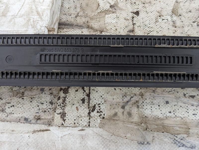 AUDI E-TRON 2018- ON LEFT N/S SILL ENTRY TRIM STRIP 8W0853373G GENUINE