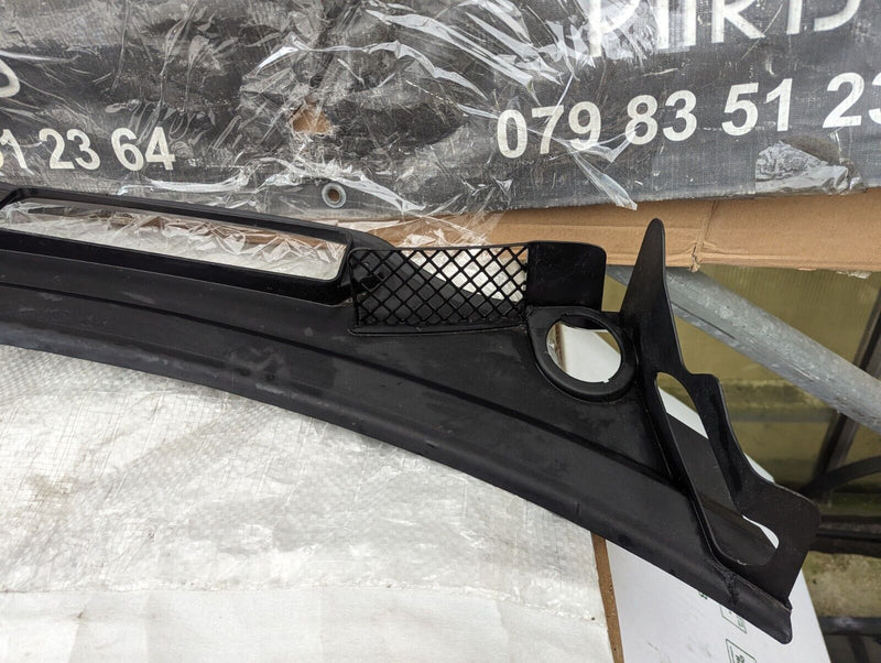 BMW X1 E84 09-15 WINDSCREEN SCUTTLE TRIM PANEL GENUINE 2990143