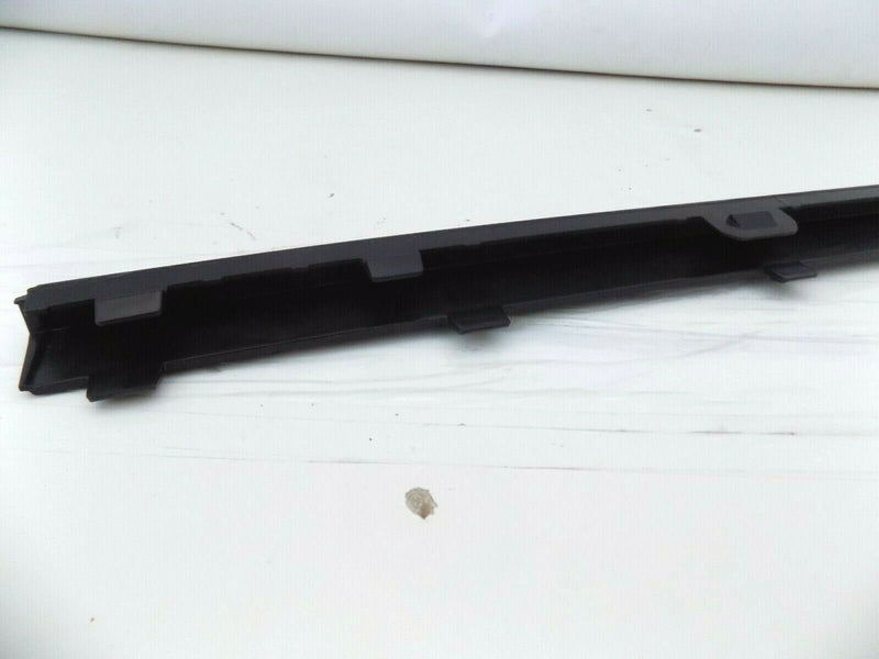 VOLVO XC90 2015-2018 REAR BUMPER LOWER SPOILER TRIM MOULDING 39829864 /S01-28