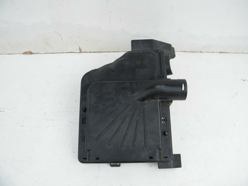 VOLVO S90 2016-ON AIR INLET CLEANER INTAKE BOX COVER 31439652 (S22-23)