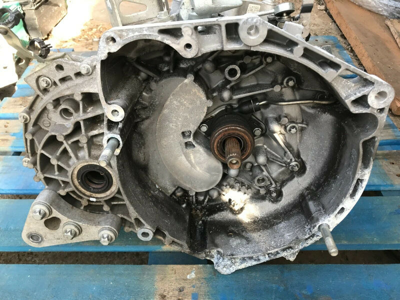 FIAT 500L GEARBOX MANUAL 1.6 DIESEL 5 SPEED LOW MILEAGE 55220248