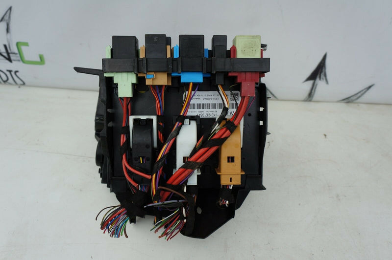 VW GOLF VI MK6 AUDI A3 2008-2012 UNDER BONNET FUSE BOX WITH BRACKET 1K0937084F