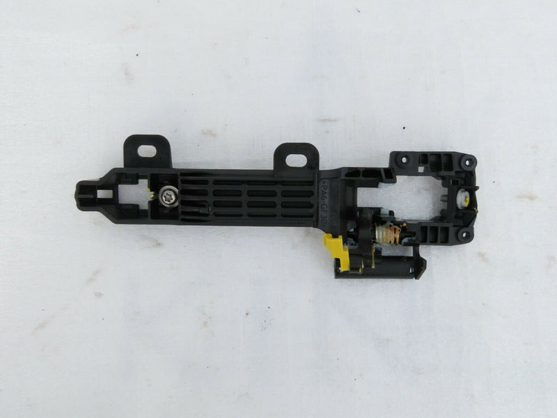 CITROEN C1 PEUGEOT 108 2014-ON DOOR HANDLE MOUNTING BRACKET B000845880 /S15-39