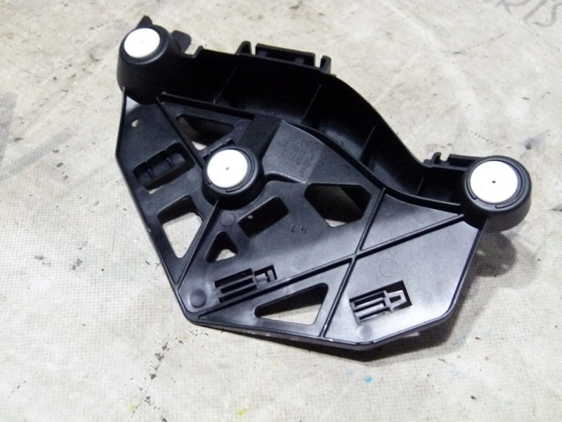 VAUXHALL CORSA E 2014-19 REAR LEFT BUMPER BRACKET GENUINE 13399579