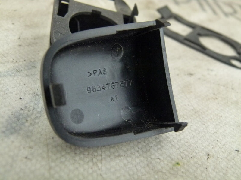 PEUGEOT 307 2003-2005 DOOR HANDLE END CAP COVER GENUINE 9634767577 S80-06