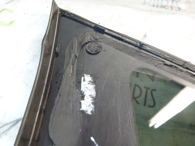 PEUGEOT 308 SW ESTATE 2017-21 REAR RIGHT SIDE WINDOW GLASS 9805551380