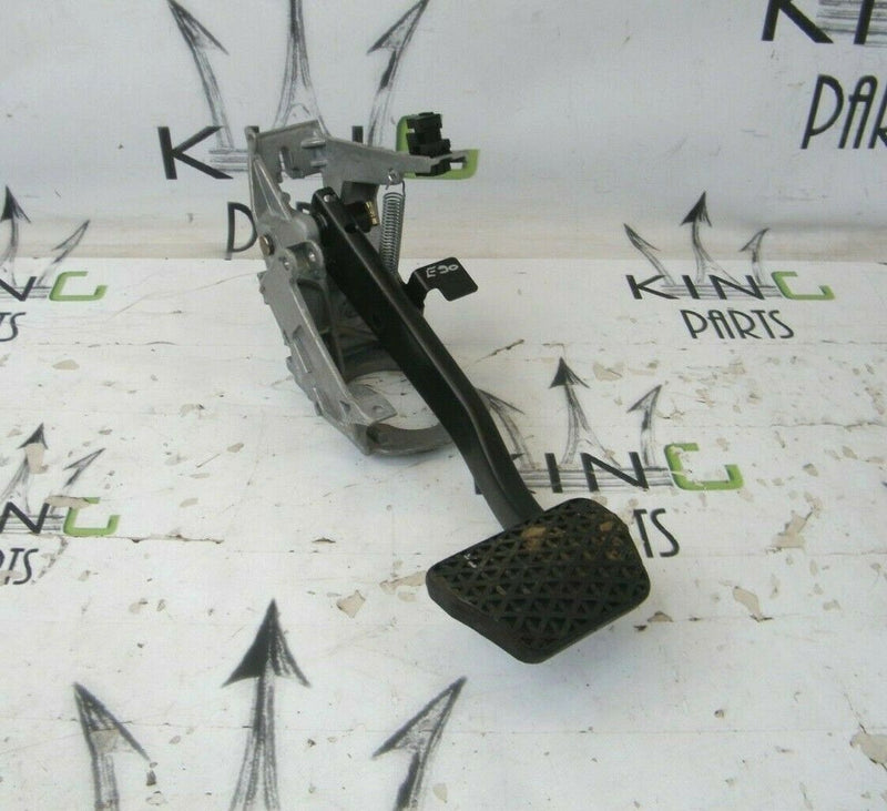 BMW 3 SERIES E90 E91 E92 2005-2010 BRAKE PEDAL ASSEMBLY COMPLETE 6757638