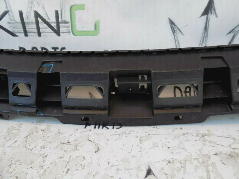 AUDI A1 2010-2014 CARRIER REAR BUMPER CENTRE MOUNT SUPPORT BRACKET