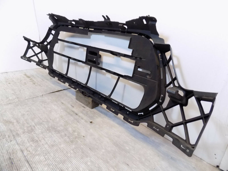 FORD TRANSIT 2013 2014 2015 2016 2017 GRILL BRACKET CENTRE RADIATOR GRILLE A4372
