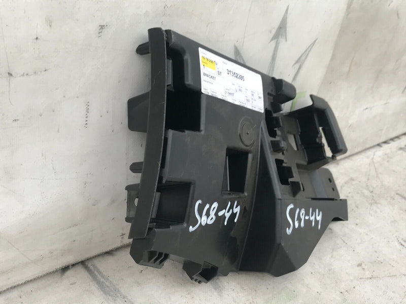 VOLVO V60 D4 MK1 REAR BUMPER RIGHT BRACKET 31352285 2015