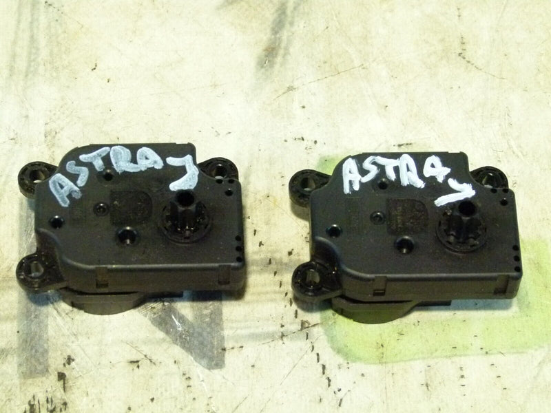 VAUXHALL ASTRA J HEATER BLOWER AIR VENT ACTUATOR GENUINE DA644001U