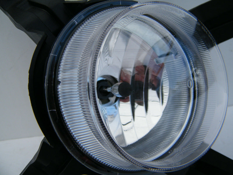 HYUNDAI IX35 2010-2015 FOG LIGHT RIGHT DRIVER O/S GENUINE WITH BULB  92202-2Y000