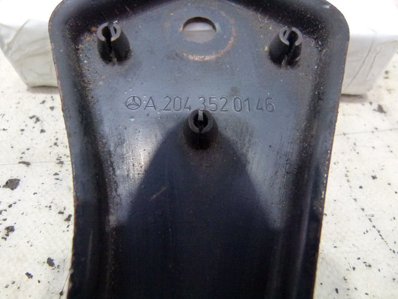MERCEDES C W204 2007-2011 REAR LEFT SUBFRAME BRACKET GENUINE A2043520146