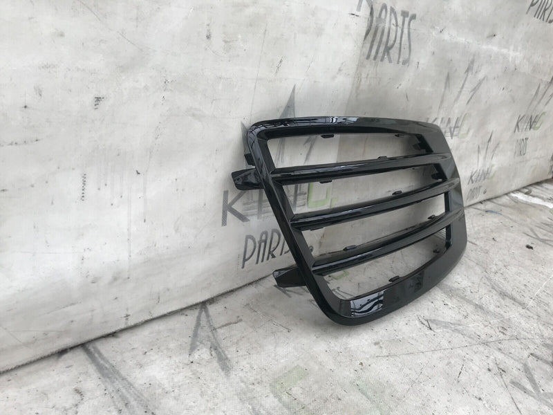 AUDI Q3 2016-2018 FRONT LEFT BUMPER LOWER GRILLE 8U0807681K