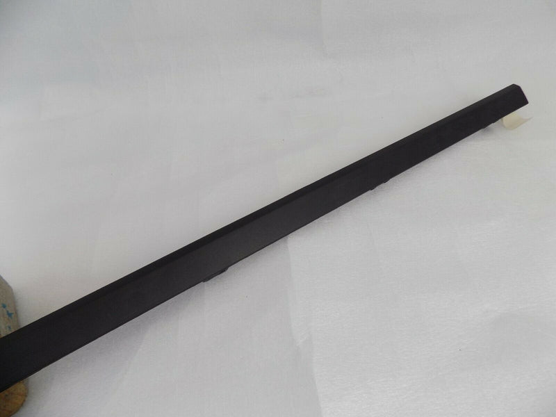 VW PASSAT B8 3G 2015-ON FRONT LEFT LOWER DOOR MOULDING TRIM 3G0853331 /B08-18