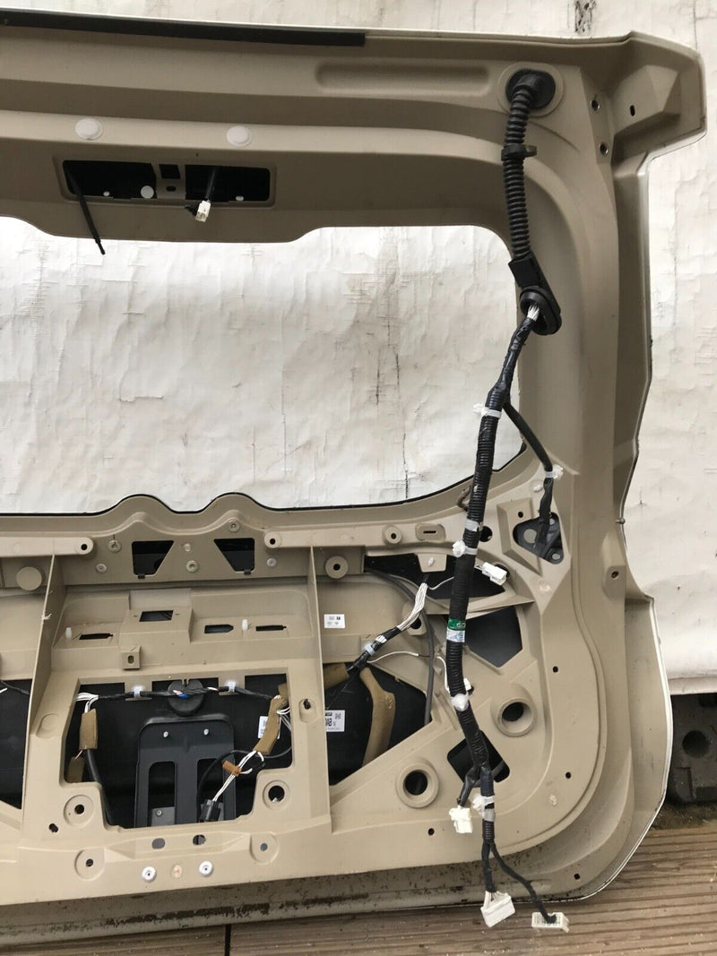 NISSAN X-TRAIL T32 2013-20 TAILGATE BOOT LID PLASTIC PANEL & LATCH LOCK