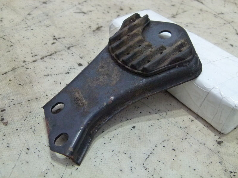 MERCEDES C W204 2007-2011 REAR LEFT SUBFRAME BRACKET GENUINE A2043520146