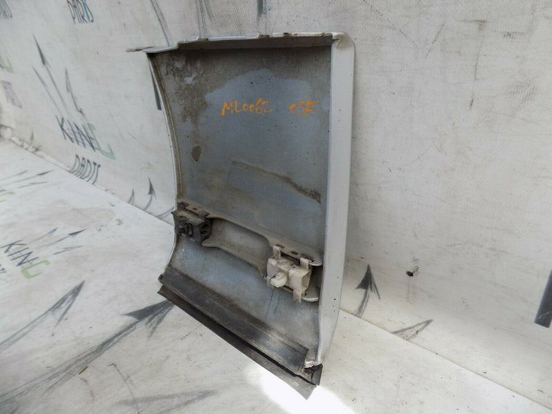 RANGE ROVER L322 FRONT RIGHT DRIVER SIDE LOWER DOOR MOULDING 7001344