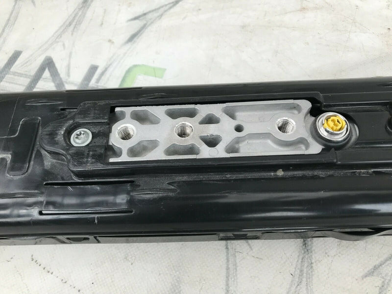 MERCEDES W205 CONVERTIBLE COUPE 17-18 LEFT or RIGHT ROLL BAR AIRBAG A2058600132