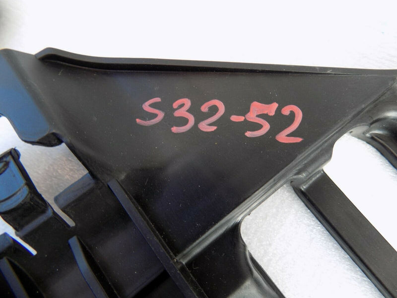 VW GOLF VI 2009-2012 FRONT BUMPER RIGHT HOLDER BRACKET 5K0807228A /S32-52