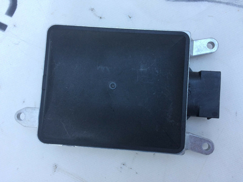 PORSCHE MACAN 2014-2017 REAR RIGHT LANE CHANGE ASSISTANT CONTROL UNIT 8T0907568B