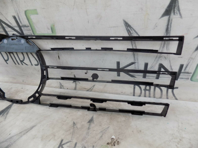 MERCEDES-BENZ G-CLASS W463 2018-ON FRONT BUMPER GRILL  INNER A4638881300 BLACK