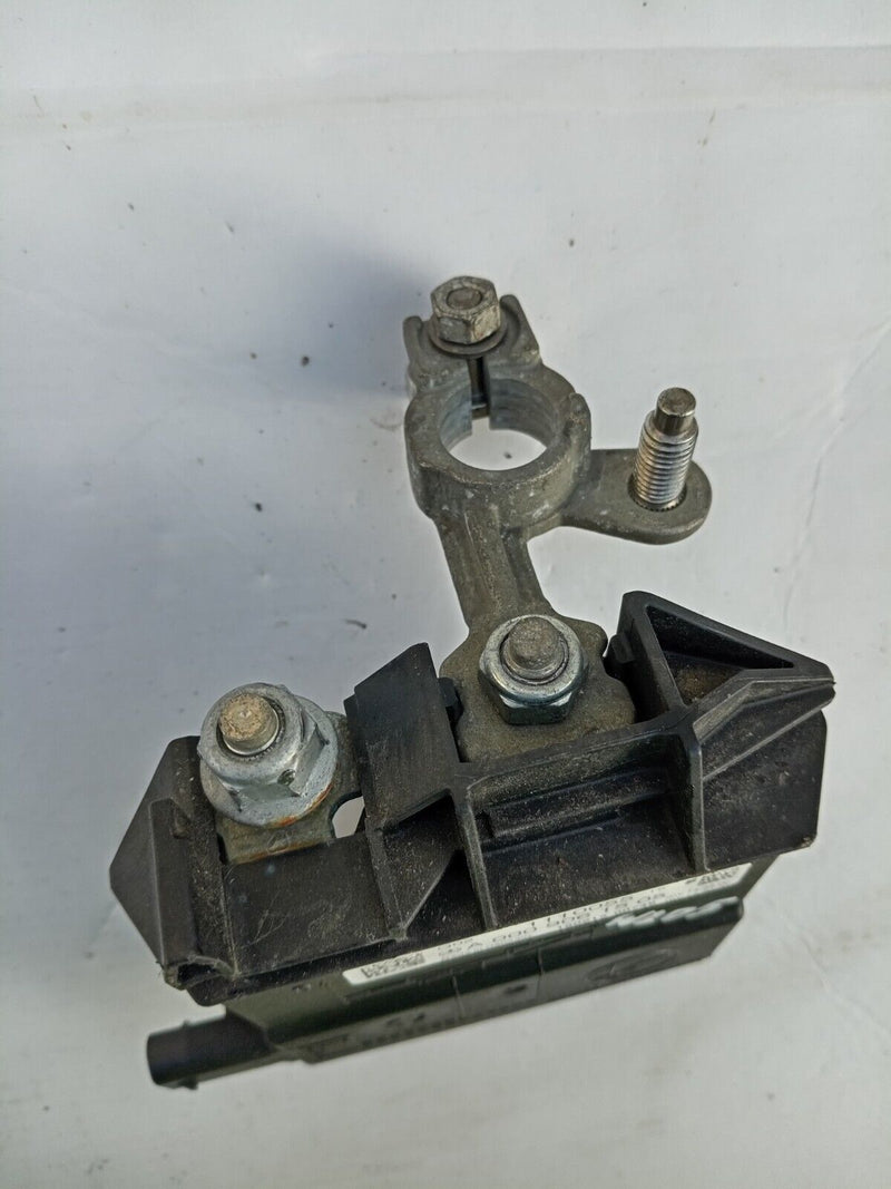 MERCEDES C CLASS W205 14-21 BATTERY TERMINAL CURRENT LIMITER A0009061505  #