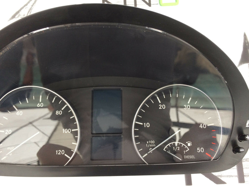 MERCEDES 906 216 13-18 OM640 OM642 SPEEDOMETER INSTRUMENT CLUSTER A9069007502