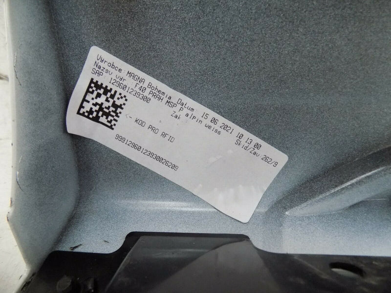 BMW 1 SERIES F40 M SPORT - 2019-ON - GENUINE RIGHT SIDE SKIRT 51778072574