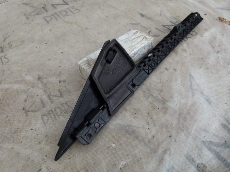 MINI COUNTRYMAN F60 2017-ON REAR RIGHT TRIANGLE TRIM GENUINE 7390660 S72-07