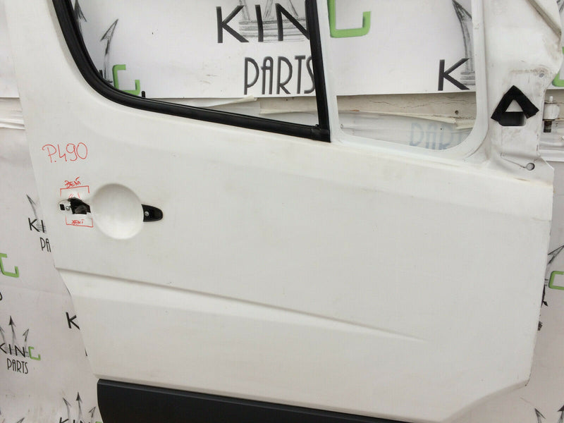 MERCEDES SPRINTER 906 06-18 DRIVER SIDE FRONT DOOR PANEL & LOCK MECHANISM