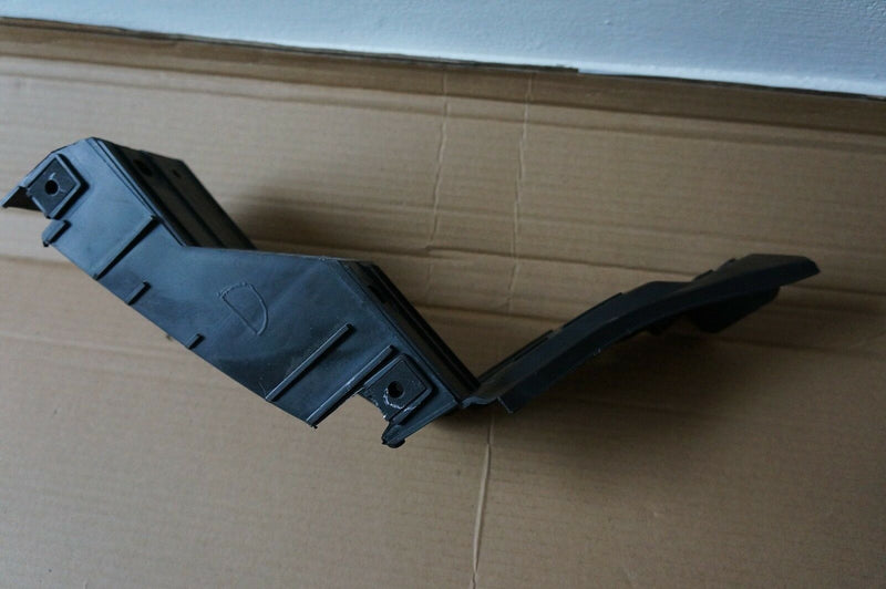 VW Polo 9N 2002-2009 Rear Bumper Right Support Bracket Holder 6Q6807376 /S02-29