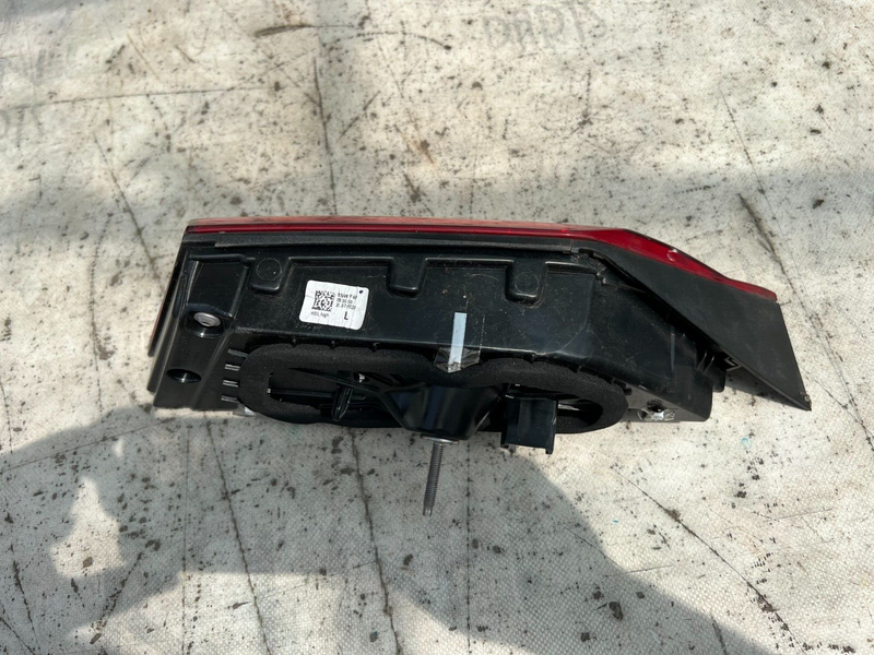 BMW F40 2019-ON PASSENGER SIDE BOOT LID REAR LIGHT 647751