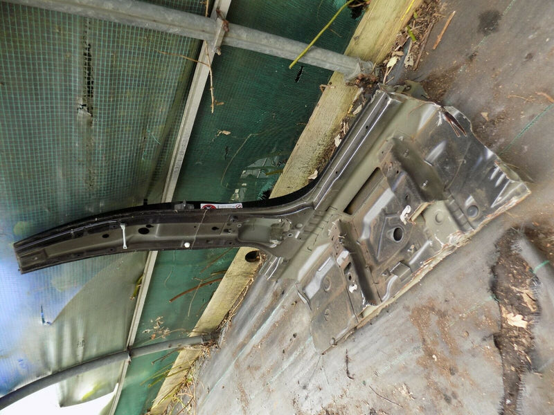 BMW F11 5 SERIES 2010-17 LEFT SIDE OUTER BODY PANEL- B PILLAR FRAME