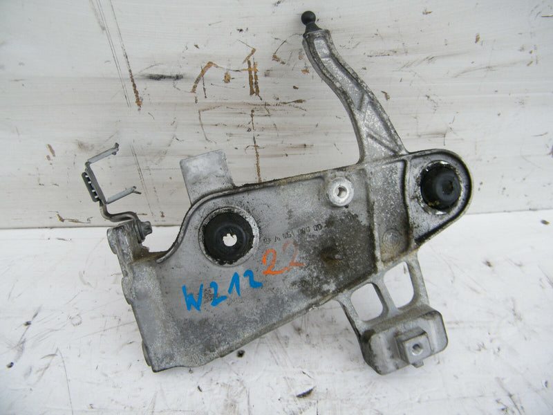 MERCEDES W212 2.2 CDI 2010-15 GENUINE BRACKET REAR AIR CLEANER OM651 6510900041