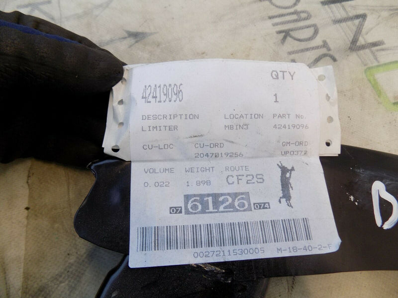 VAUXHALL VIVA 2015-19 LOWER FRONT BUMPER REINFORCER 42419096