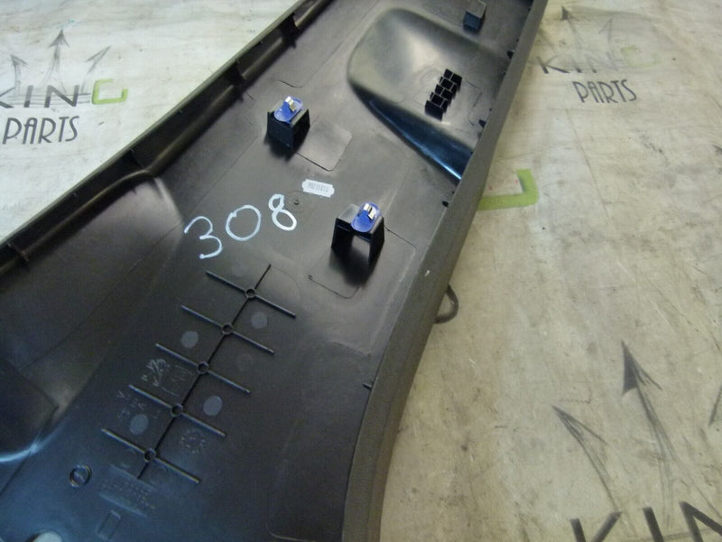 PEUGEOT 308 SW ESTATE 2017-21 RIGHT LOWER B-PILLAR COVER TRIM 9677440277