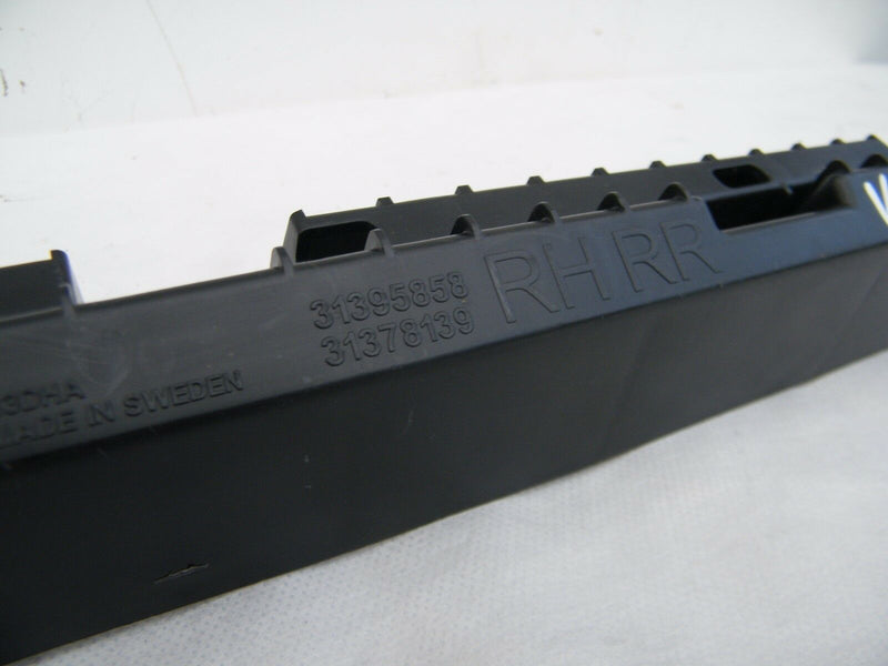 Volvo XC90 2016-17 Exterior-Rear Bracket Right  (V048)