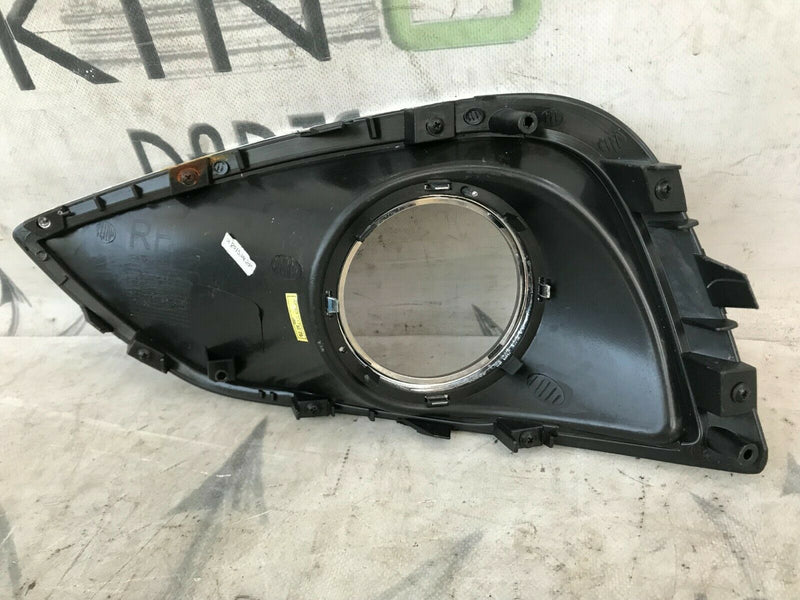 HYUNDAI IX35 2010-2015 FRONT BUMPER RIGHT SIDE FOG LIGHT GRILL 86586-2Y000