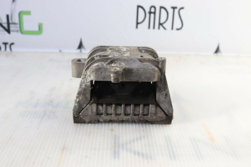 VW PASSAT B6 3C 2005-2010 RIGHT SIDE ENGINE MOUNT BRACKET 1K0199262 *3