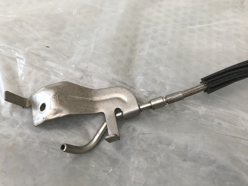 MERCEDES GLC X253 2.0 PETROL GENUINE FUEL HOSE PIPE & BRACKET A2058301203