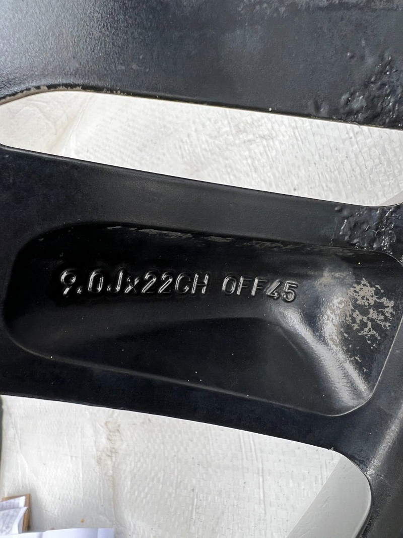 RANGE ROVER VELAR L560 22" ALLOY WHEEL RIM 9J ET45 J8A2-1007-RB