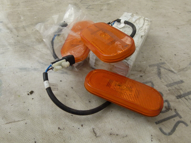 FORD TRANSIT 2014-ON SIDE MARKER LIGHT LENS LAMP GENUINE BK3115442CB S72-20