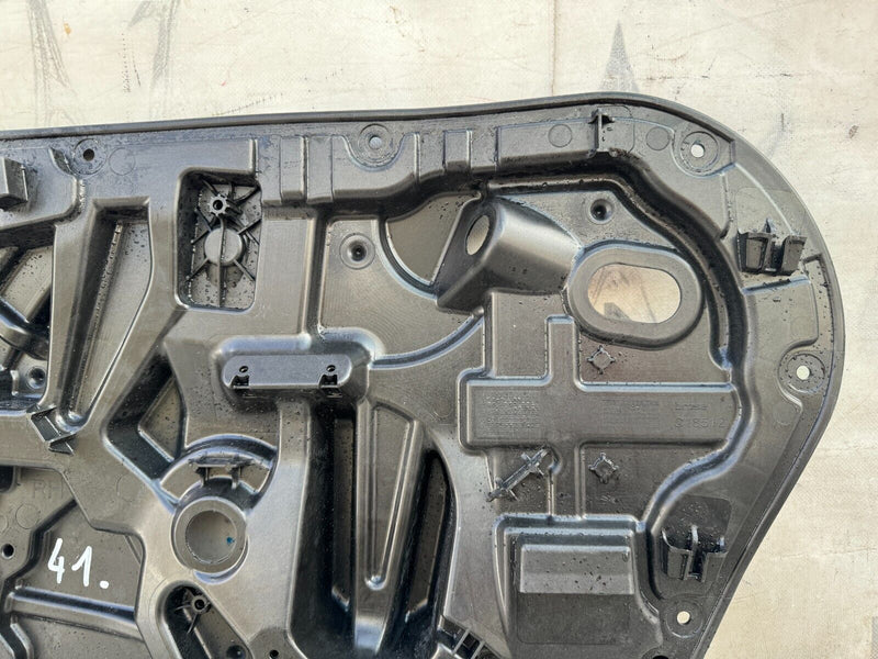 VOLOVO XC90 2016-2020 REAR RIGHT DOOR PANEL CARRIER 31349765
