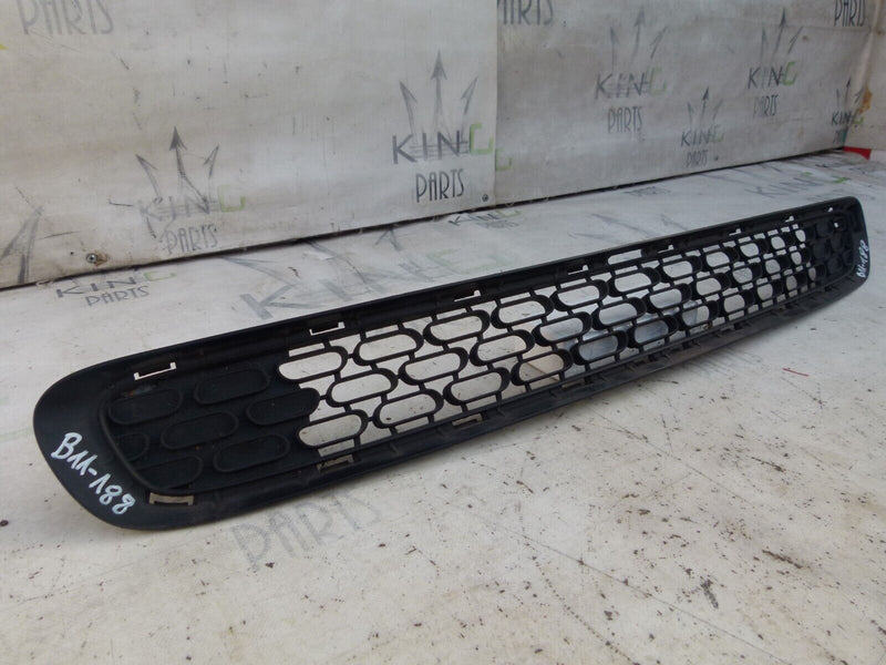 MINI COOPER F56 2014-18 FRONT BUMPER LOWER GRILLE GENUINE 7301563