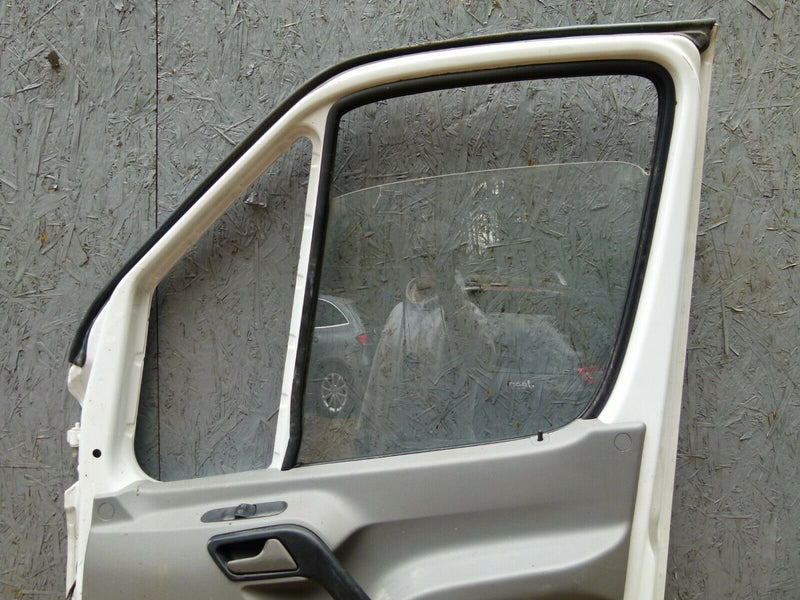 MERCEDES SPRINTER W906 06-17 FRONT DOOR PANEL RIGHT SIDE & LOCK MECHANISM